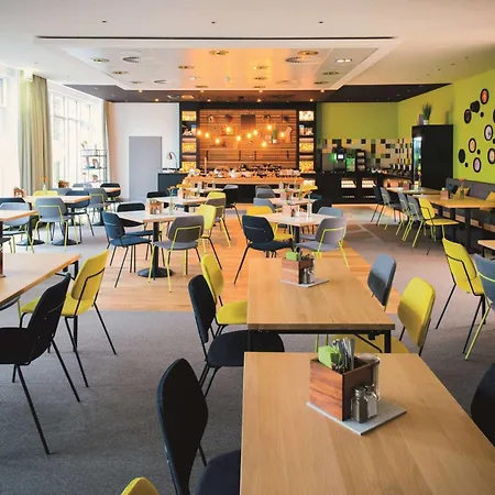 Vienna House Easy By Wyndham Szálloda 4*
