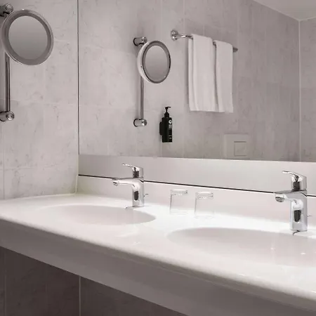 Vienna House Easy By Wyndham 酒店 4*