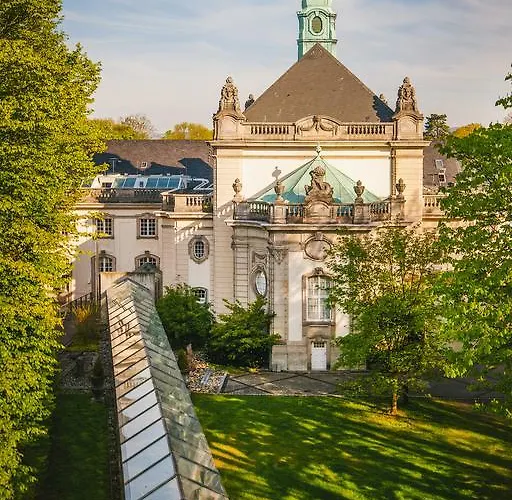 Vienna House Easy By Wyndham Hotel 4*