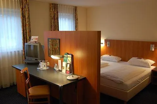 Vienna House Easy By Wyndham Hotel