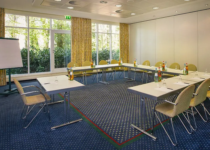 Vienna House Easy By Wyndham 4*